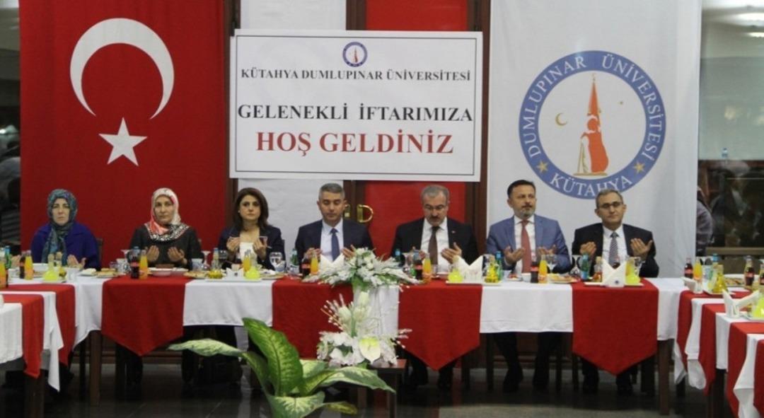 DP&Uuml;&rsquo;de geleneksel iftar programı