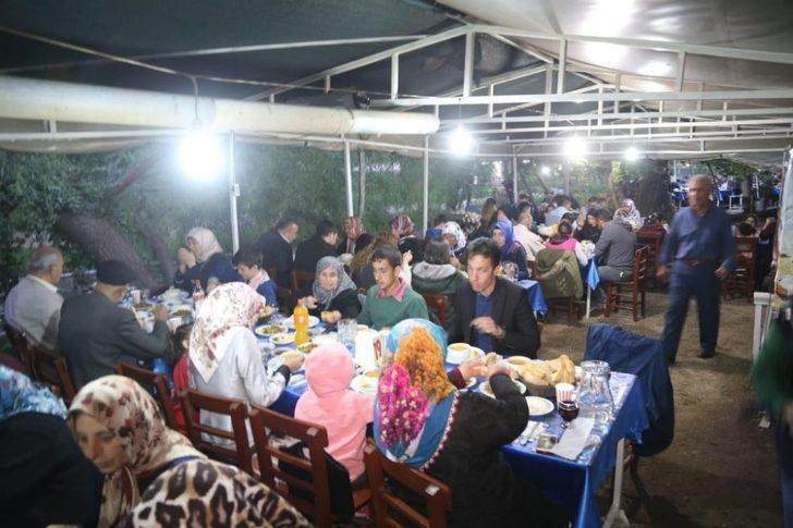 Başkan Oprukçu Ramazan’ı hemşehrileriyle bir arada geçiriyor G3