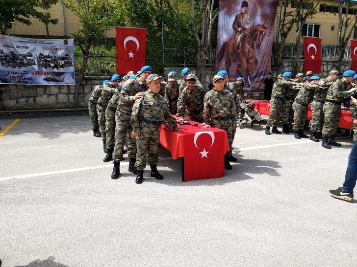 Çakı gibi asker oldular G4