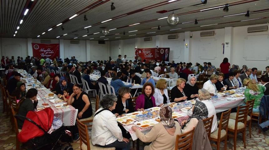 Bilecikliler iftar sofrasında buluşmaya devam ediyor