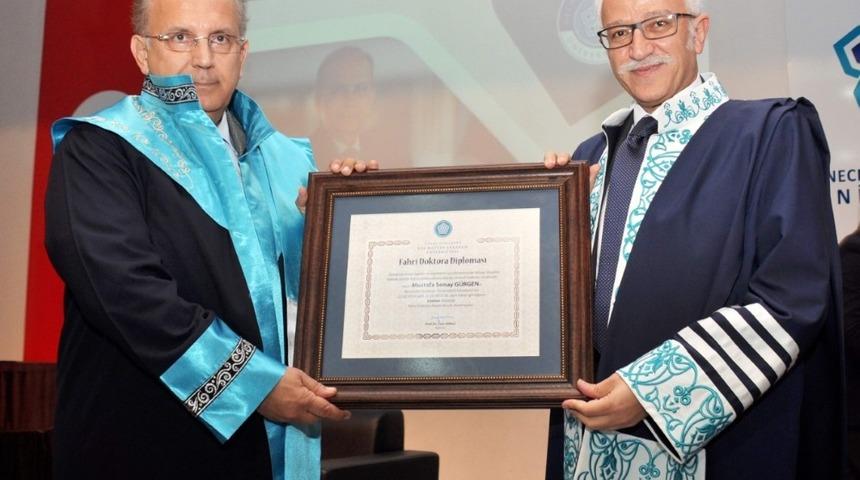 NE&Uuml;&rsquo;den Mustafa Sonay G&uuml;rgen&rsquo;e fahri doktora unvanı