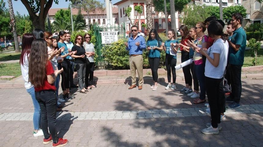 Ziya Paşa mezarı başında anıldı