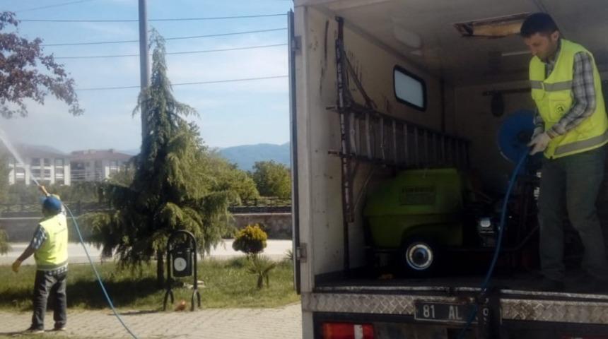 Amerikan Kelebeğine m&uuml;cadele bu yıl erken başladı