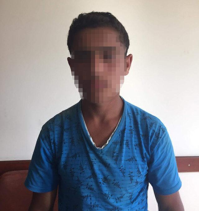 Mersin'de, DEAŞ şüphelisi baba- oğul gözaltında