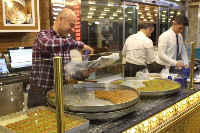 Şeker hastaları için Ramazan ayına özel tatlı üretti