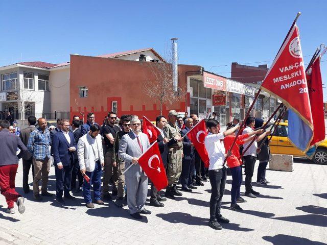 Çaldıran’da gençlik yürüyüşü