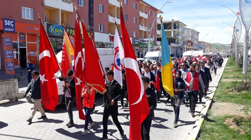 &Ccedil;aldıran&rsquo;da gen&ccedil;lik y&uuml;r&uuml;y&uuml;ş&uuml;