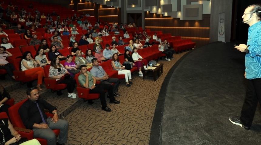 Deniz Altunay’dan GAÜN öğrencilerine konferans