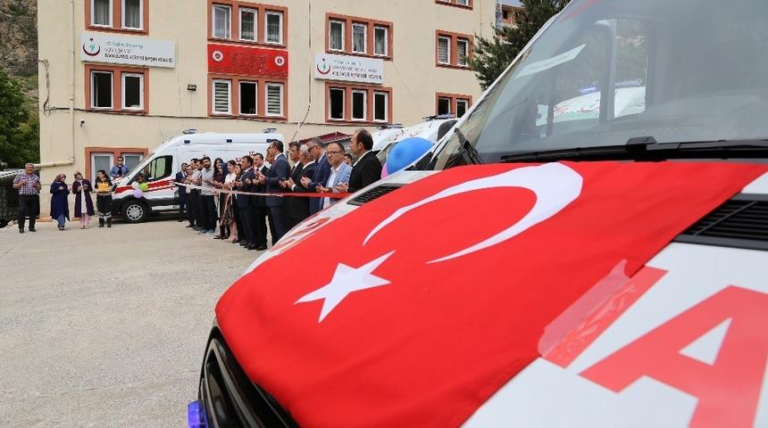 G&uuml;m&uuml;şhane&rsquo;de 7 yeni ambulans hizmete alındı