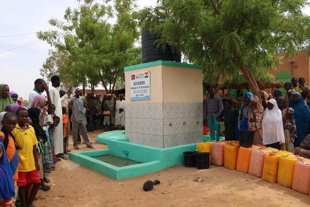 Şanlıurfalı öğrencilerden Nijer'e su kuyusu