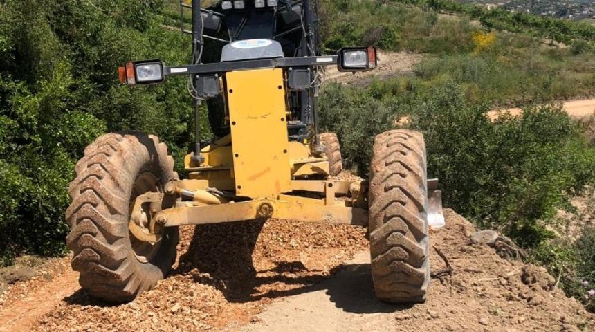 Tarsus&rsquo;ta 50 yıllık yol hasreti bitti