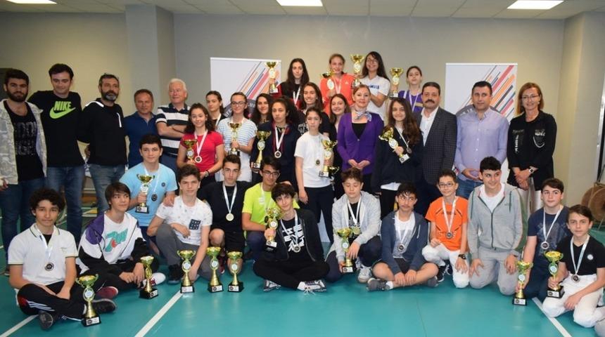 Nil&uuml;fer Spor Şenlikleri&rsquo;ne 24 bini aşkın &ouml;ğrenci katıldı