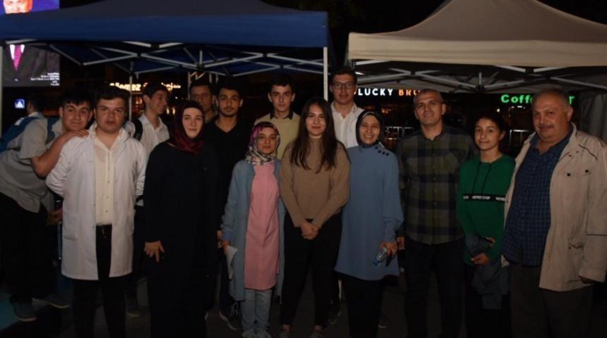 Gençlerden Fuat Sezgin canlandırması