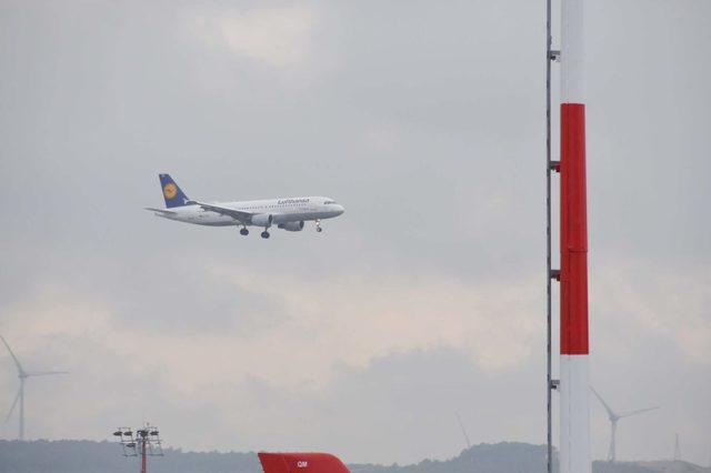 İstanbul Havalimanı'nda uçuşlara 'CB Bulutu' engeli 