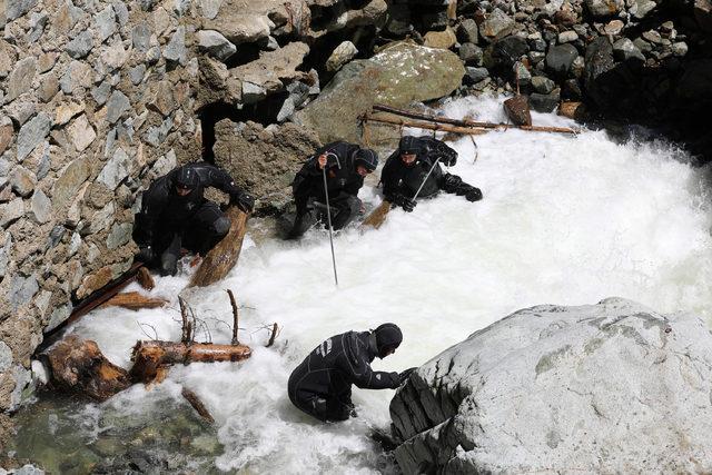 Kayıp gazeteciye 8 g&uuml;nd&uuml;r ulaşılamadı (2) 4