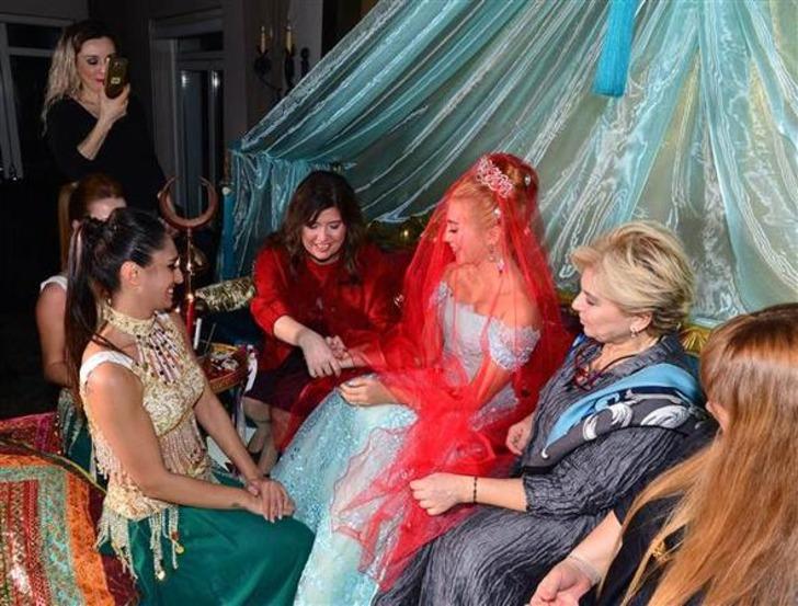 Ali Ağaoğlu'ndan kızına unutulmaz kına gecesi G1