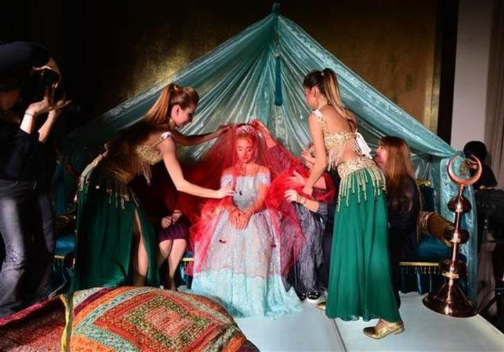 Ali Ağaoğlu'ndan kızına unutulmaz kına gecesi G3