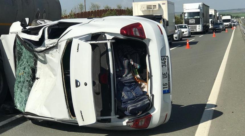 Kırıkkale'de traktör ile 2 otomobil çarpıştı: 7 yaralı