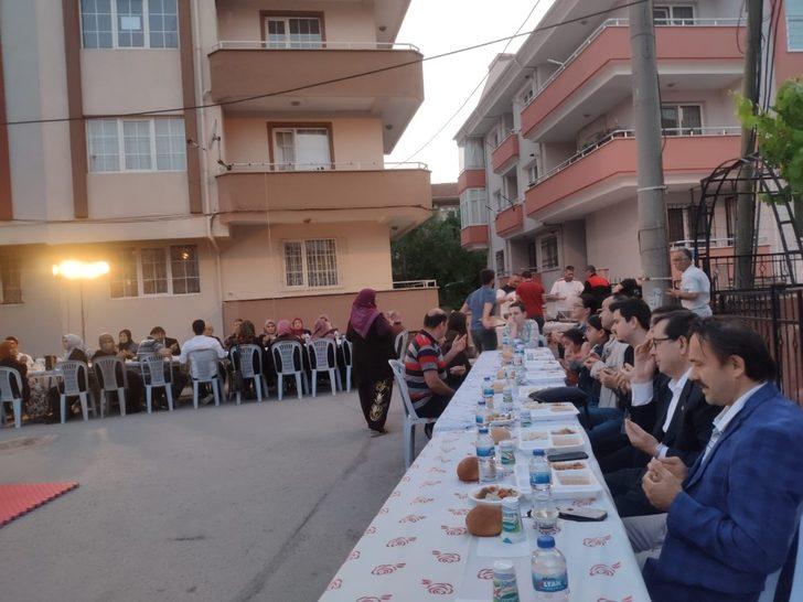 Semazen gösterisi sokak iftarına renk kattı G4