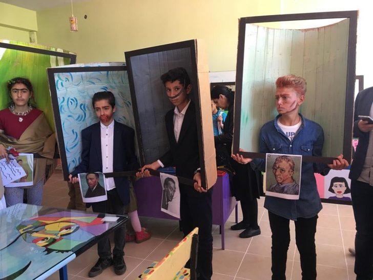 Tatvan’lı öğrenciler ünlü ressamların tablolarını canlandırdı G3