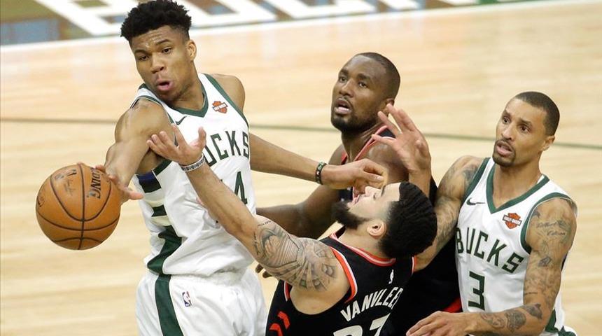 Milwaukee Bucks, NBA Doğu Konferansı final serisinde 2-0 &ouml;ne ge&ccedil;ti