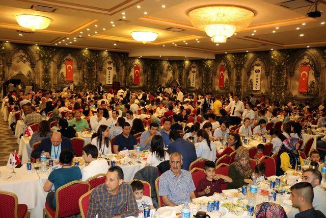 Geleneksel iftar yemeği