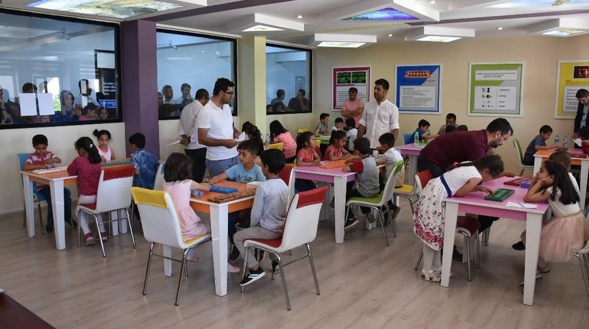 Kahta&rsquo;da zeka oyunları yarışması yapıldı