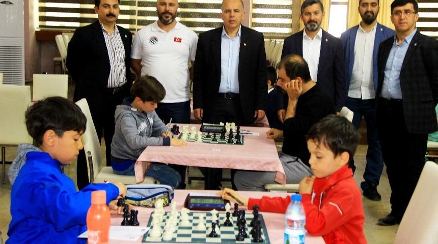 19 Mayıs Atatürk’ü Anma Satranç Turnuvası başladı
