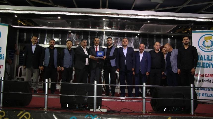 Gezici sanat tırı Veysel Karani’de