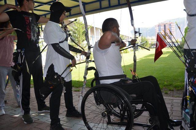 Okçuluk Gençlik Kupasında heyecan sürüyor