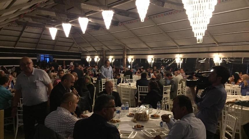 Yeniceliler iftarda bir araya geldi