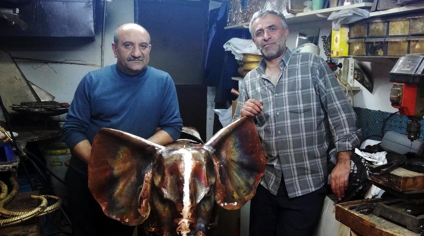 El-Cezer&icirc;'nin 9 asır &ouml;nceki 'Filli Su Saati'ni yapıyorlar