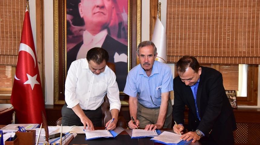 Bilecik Belediyesi ve Hak- İş arasında Toplu İş S&ouml;zleşmesi imzalandı