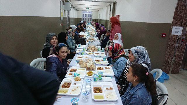 Seyyid Battal Gazi İmam Hatip Ortaokulu ve Esimder’den iftar buluşması