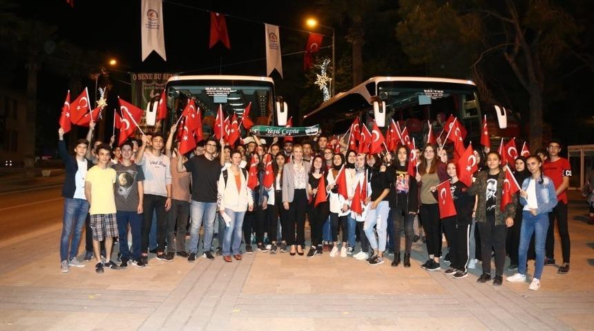 Başkan Doğan gen&ccedil;lerle Anıtkabir&rsquo;i ziyaret etti