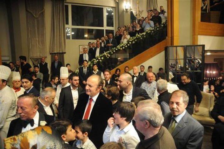 Ağaoğlu'ndan kızına Uludağ'da ikinci düğün G4