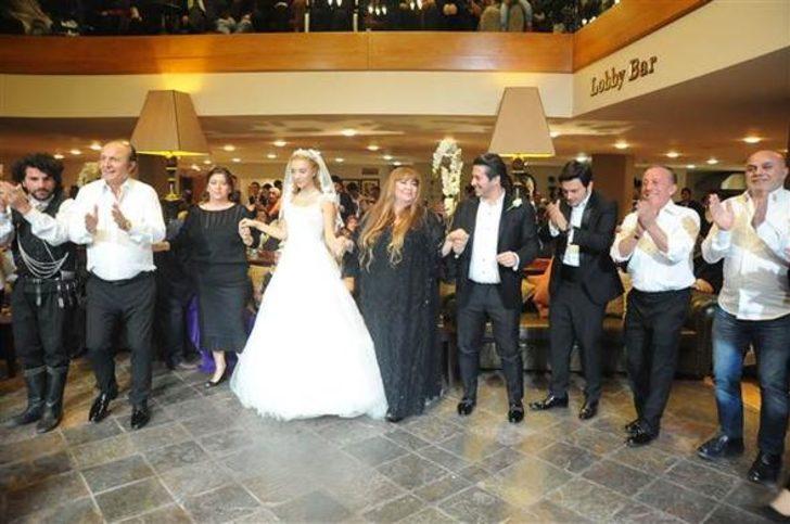 Ağaoğlu'ndan kızına Uludağ'da ikinci düğün G5