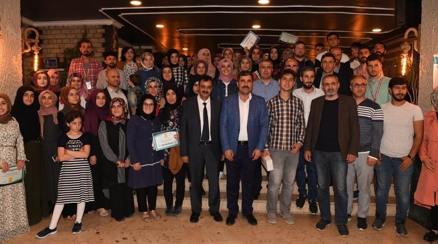 Başkan Asya, &uuml;niversite &ouml;ğrencileriyle iftarda bir araya geldi