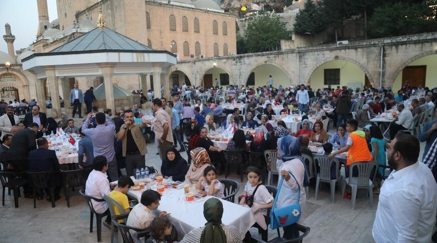 Beyazg&uuml;l sanayicilerle bir araya geldi