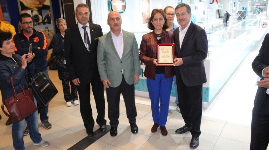 G&uuml;rb&uuml;z Oğuzlar anısına 19 Mayıs Bayram Fotoğrafları sergisi