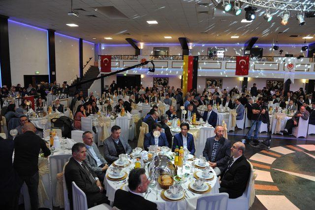 Almanya'da Avrupa Türk islam Birliği iftarı
