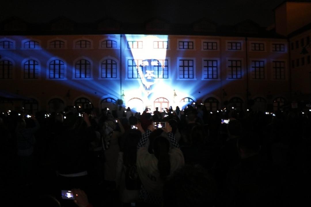 19 Mayıs mapping g&ouml;sterisi duygulandırıp, gururlandırdı