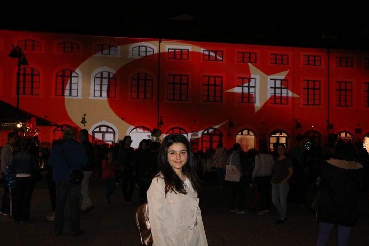 19 Mayıs mapping gösterisi duygulandırıp, gururlandırdı G4