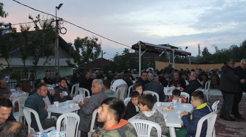 Gaziler köyünde iftar