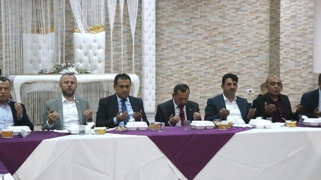 Armutlucumalılar iftarda bir araya geldi