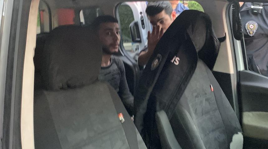 Şişli'de polisten ka&ccedil;an otomobil s&uuml;r&uuml;c&uuml;s&uuml; Kadık&ouml;y'de yakalandı