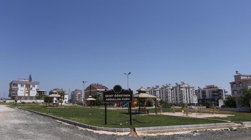 Şehit &ouml;ğretmenin adı parka verildi