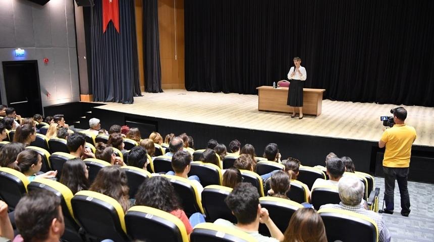 Konyaaltı Belediyesi’nden YKS semineri