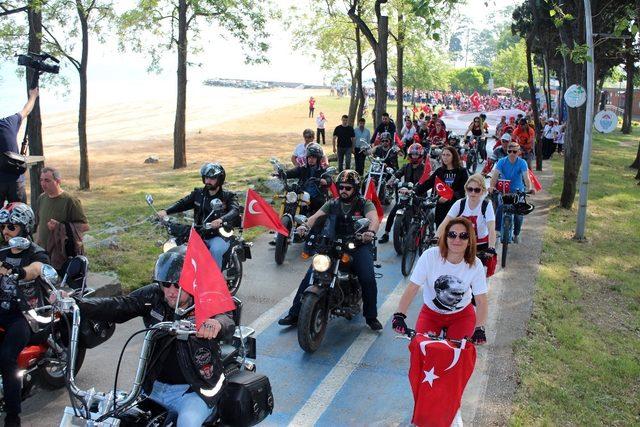 Yalova’da 100. yıl korteji