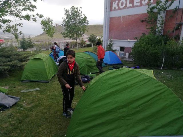 ODTÜ Koleji Öğrencileri Bağımsızlık Nöbeti Adına Kamp Yaptı